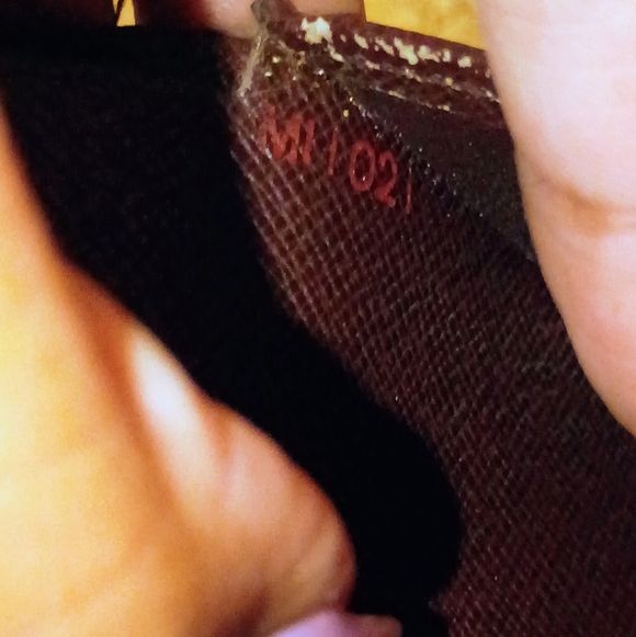 Authentic Louis Vuitton Brown Portefeuille Viennois Damier Ebène Wallet 🤎 - Picture 6 of 13
